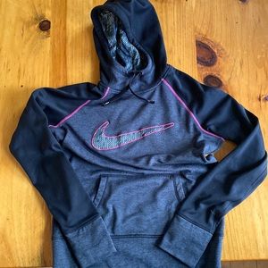 Nike Therma-Fit Sweatshirt